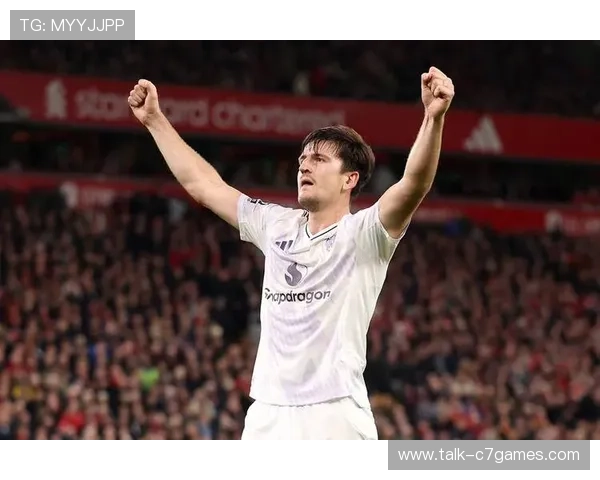 曼联逆转利物浦精彩绝杀引发球迷热议与赛季期待